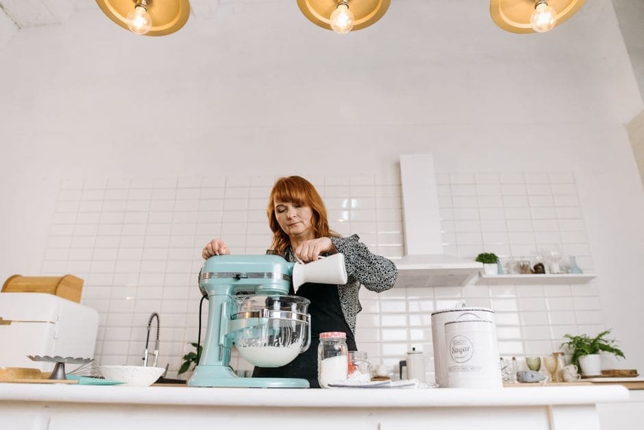 Stand Mixer vs Hand Mixer: The Right Question First